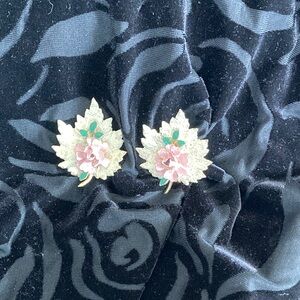 Elegant Floral Leaf Earrings